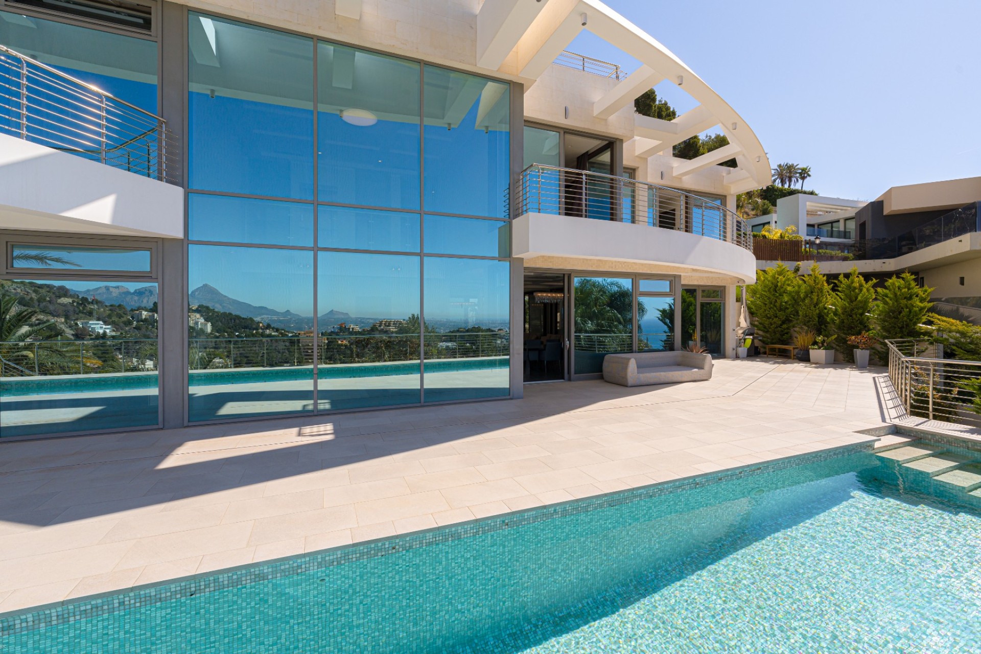 Resale - Villa - Altea