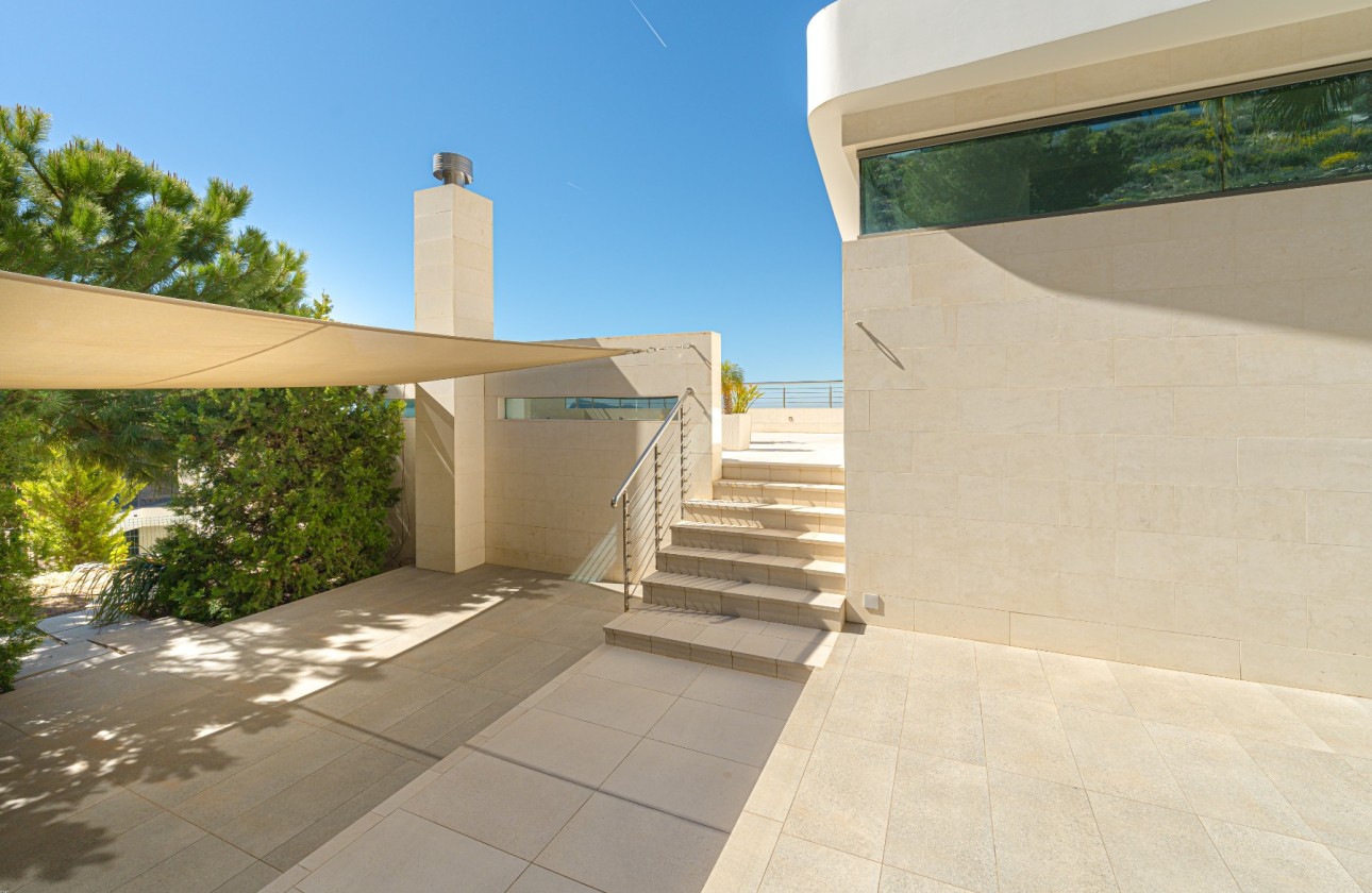 Resale - Villa - Altea