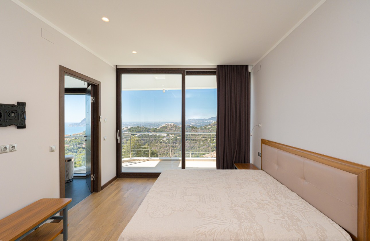 Resale - Villa - Altea