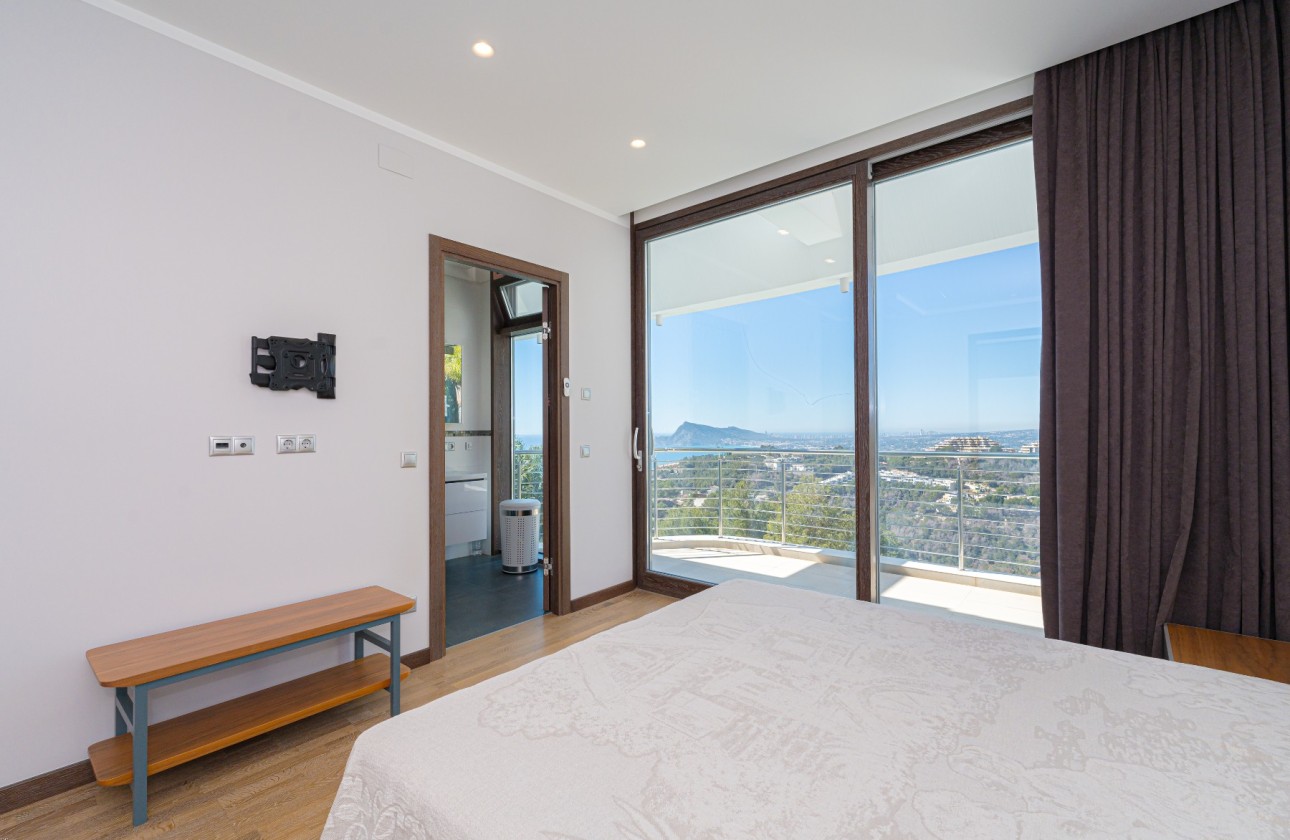 Resale - Villa - Altea