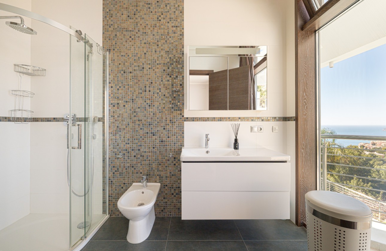 Resale - Villa - Altea