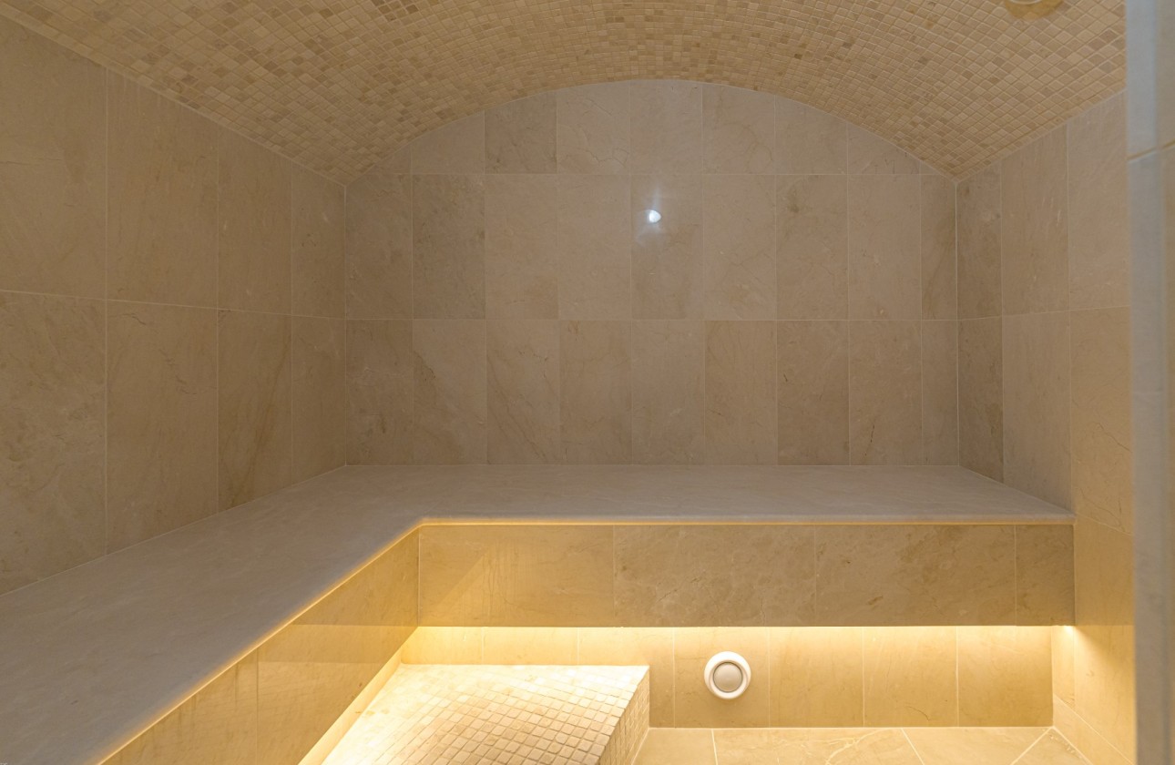 Resale - Villa - Altea