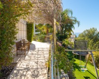 Resale - Villa - Altea