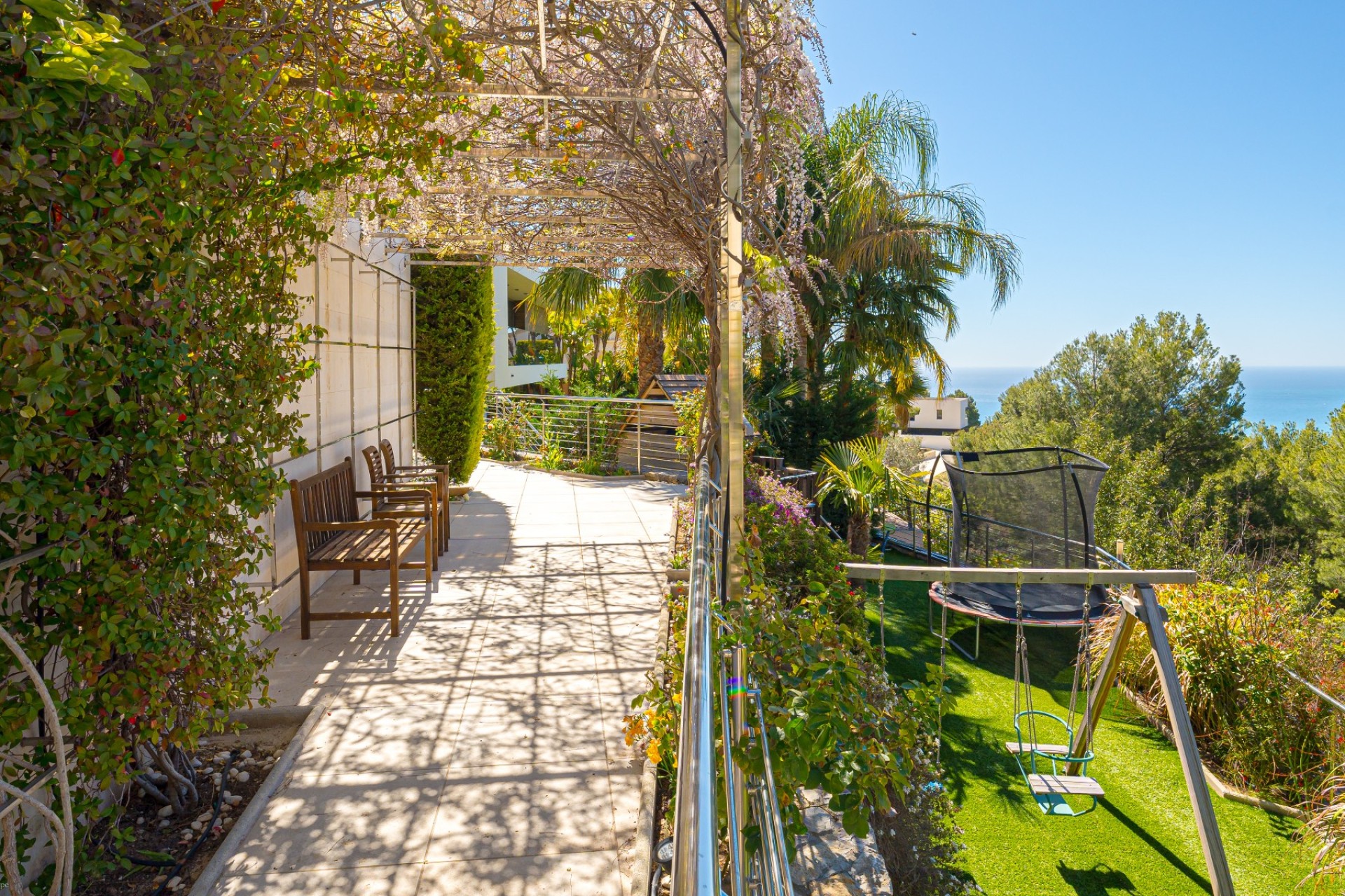 Resale - Villa - Altea