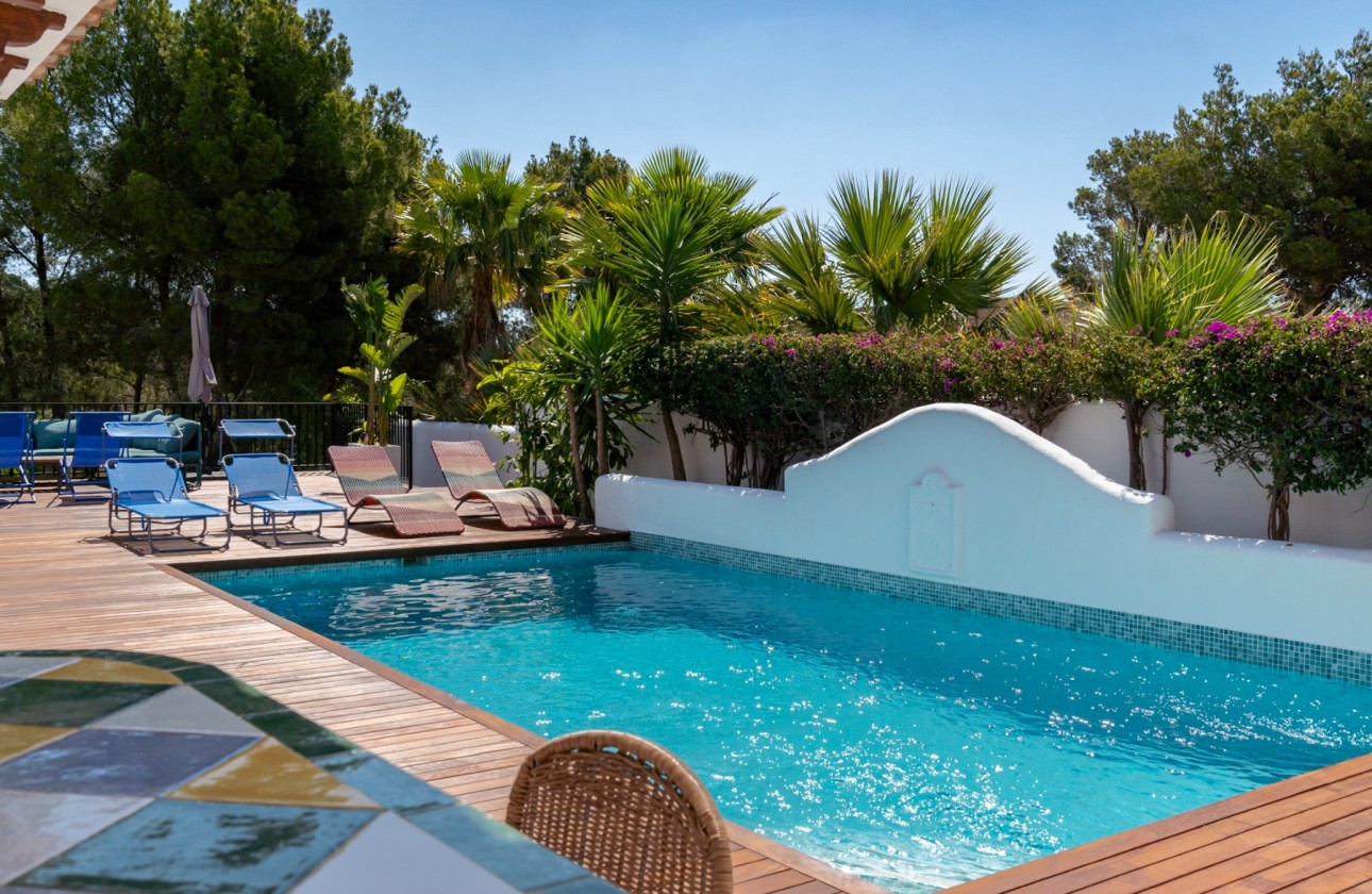 Resale - Villa - Altea