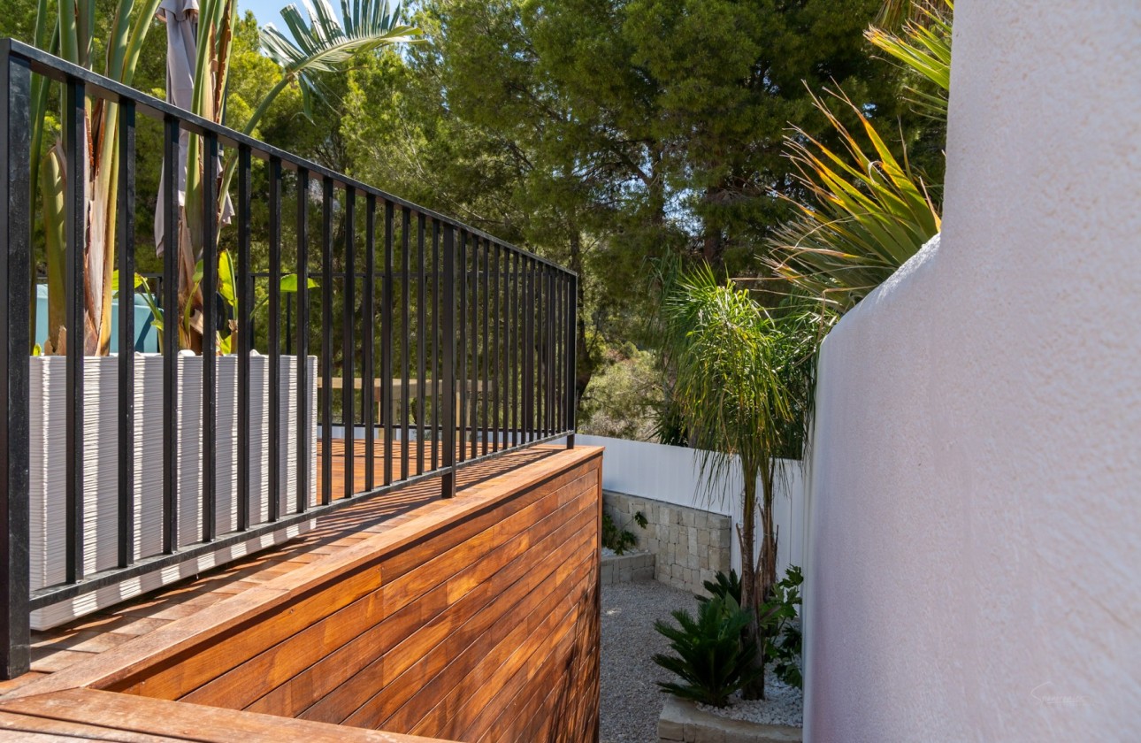 Resale - Villa - Altea