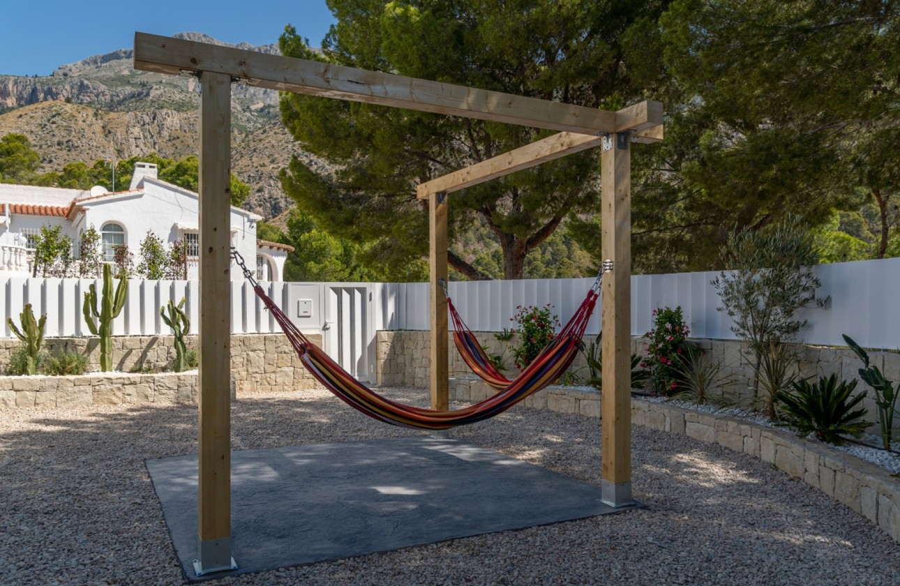 Resale - Villa - Altea