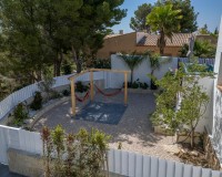 Resale - Villa - Altea
