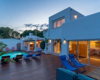 Resale - Villa - Altea