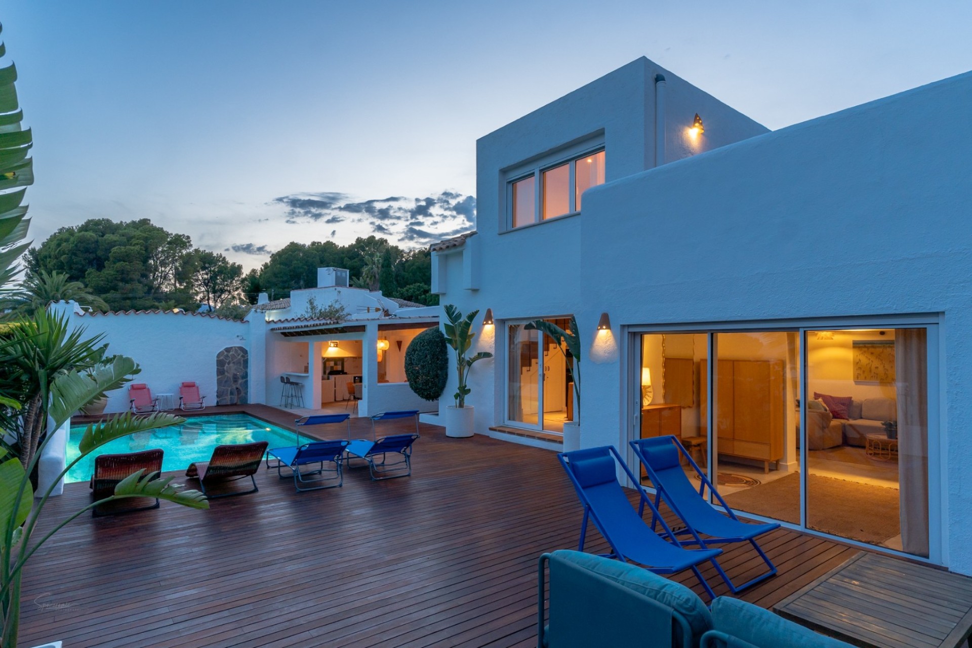 Resale - Villa - Altea