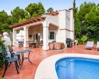 Resale - Villa - Altea