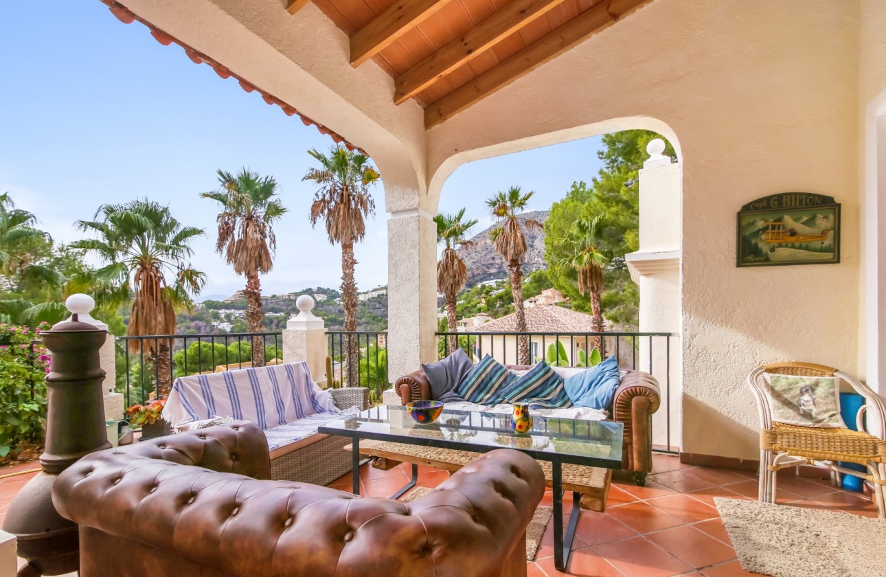 Resale - Villa - Altea