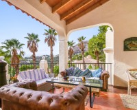 Resale - Villa - Altea