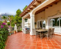 Resale - Villa - Altea
