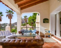Resale - Villa - Altea