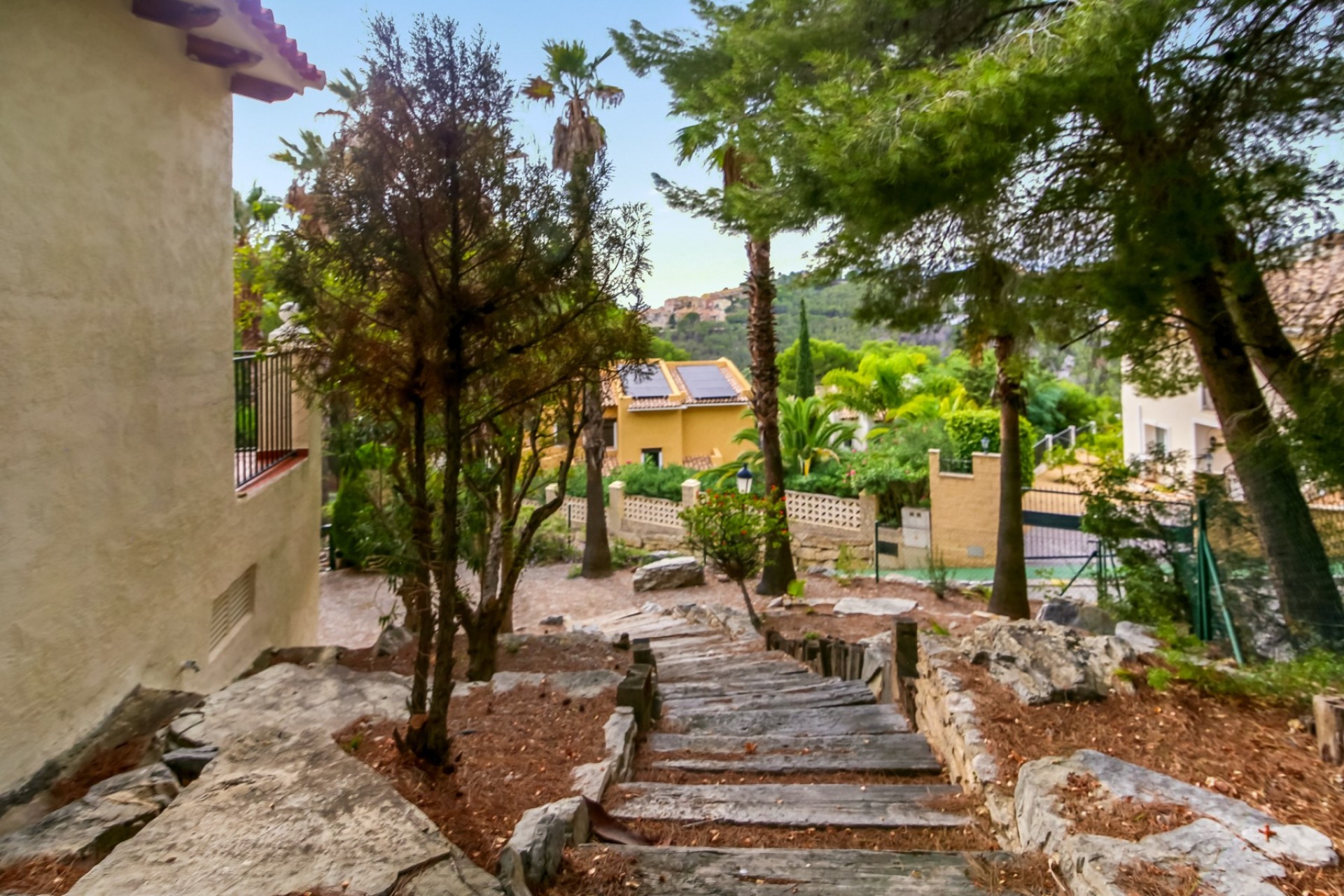 Resale - Villa - Altea