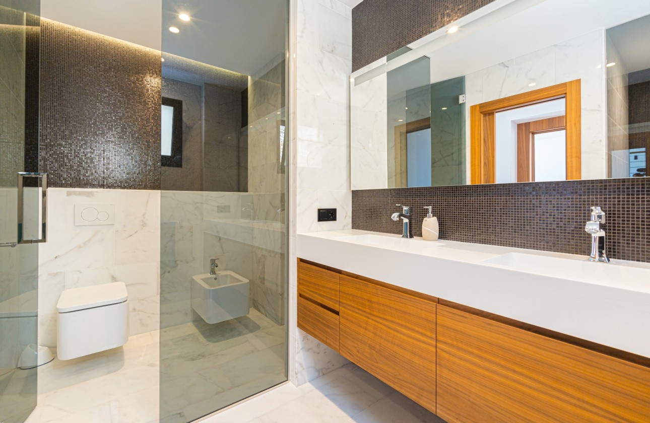 Resale - Villa - Altea