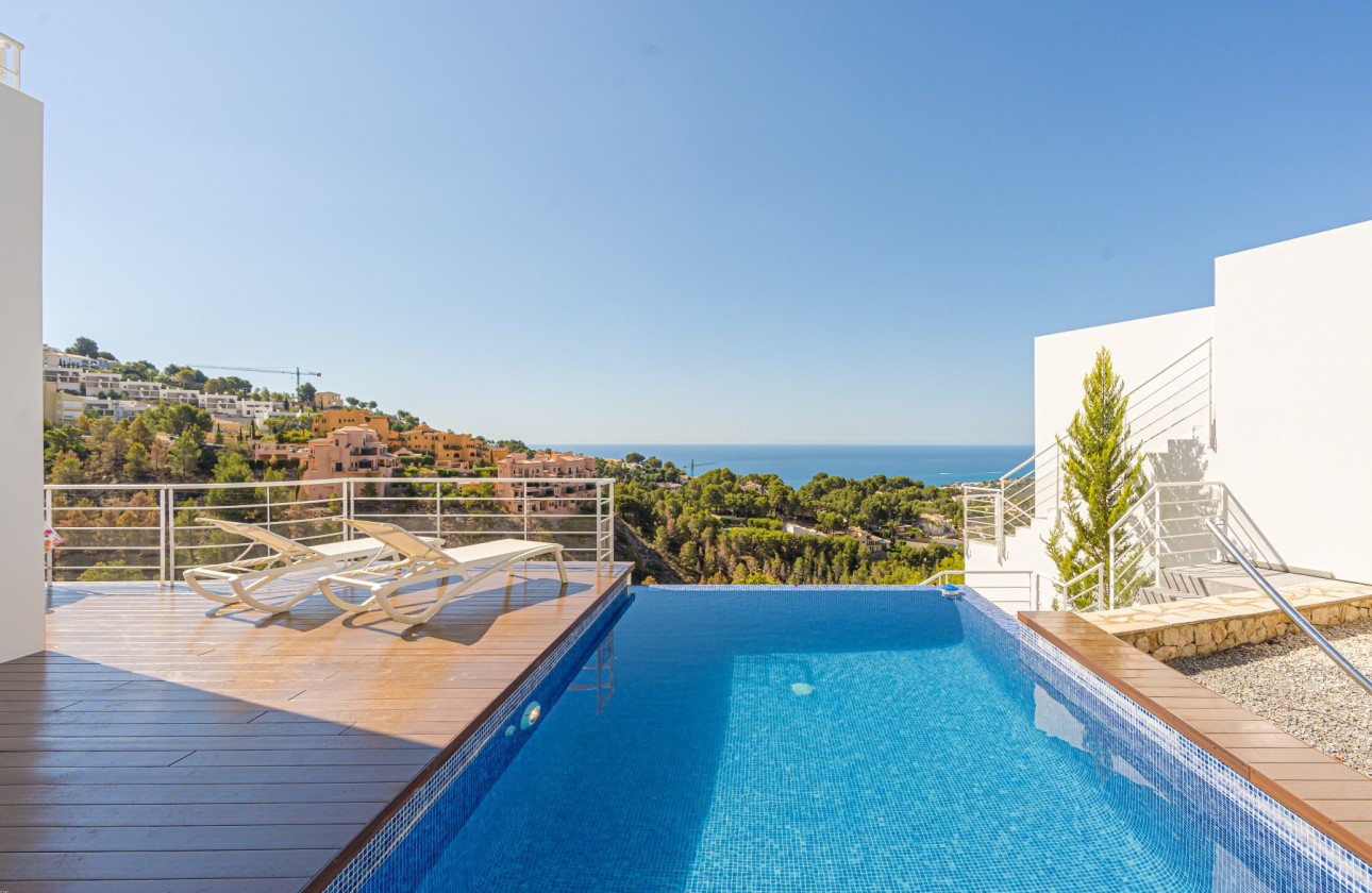 Resale - Villa - Altea