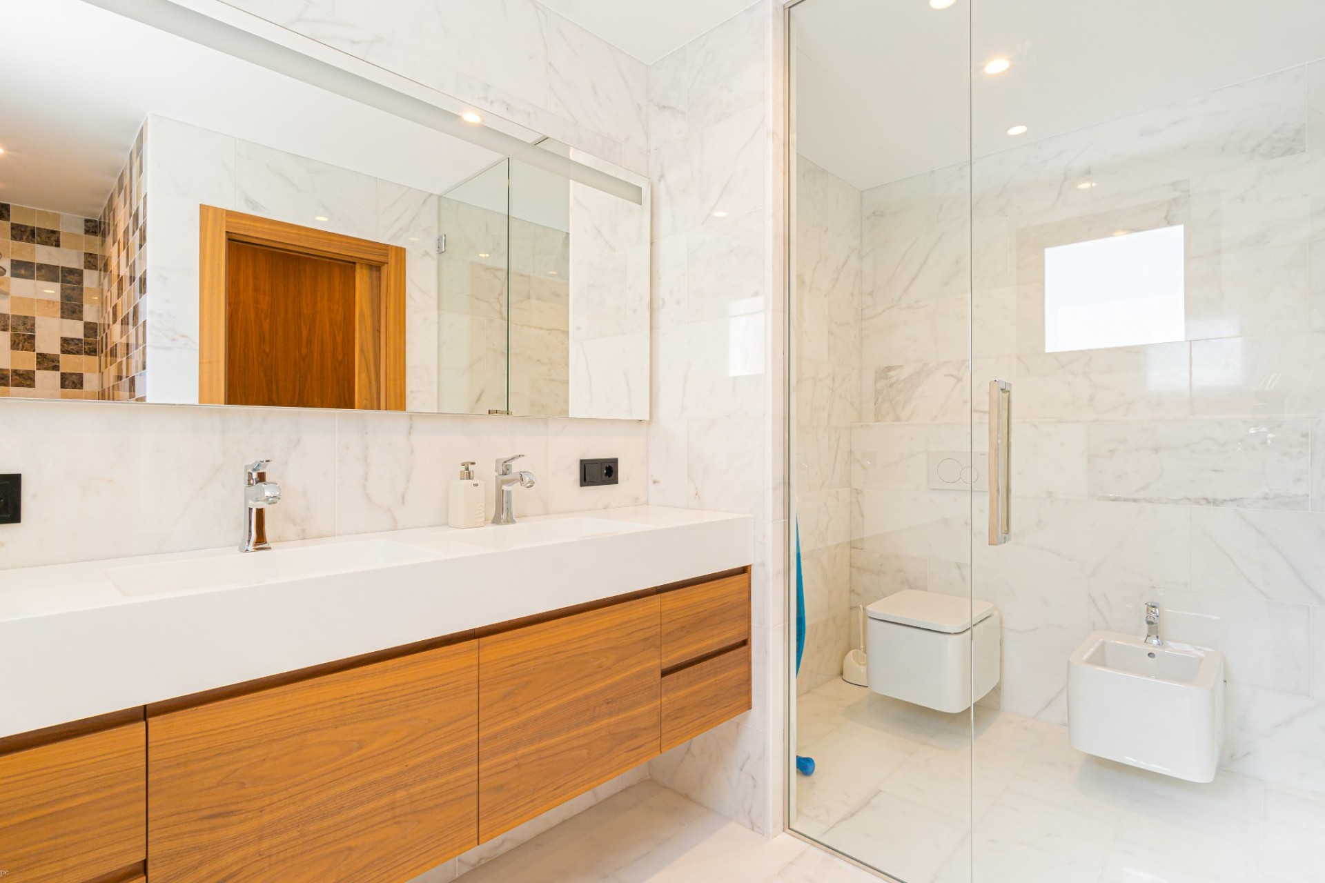 Resale - Villa - Altea