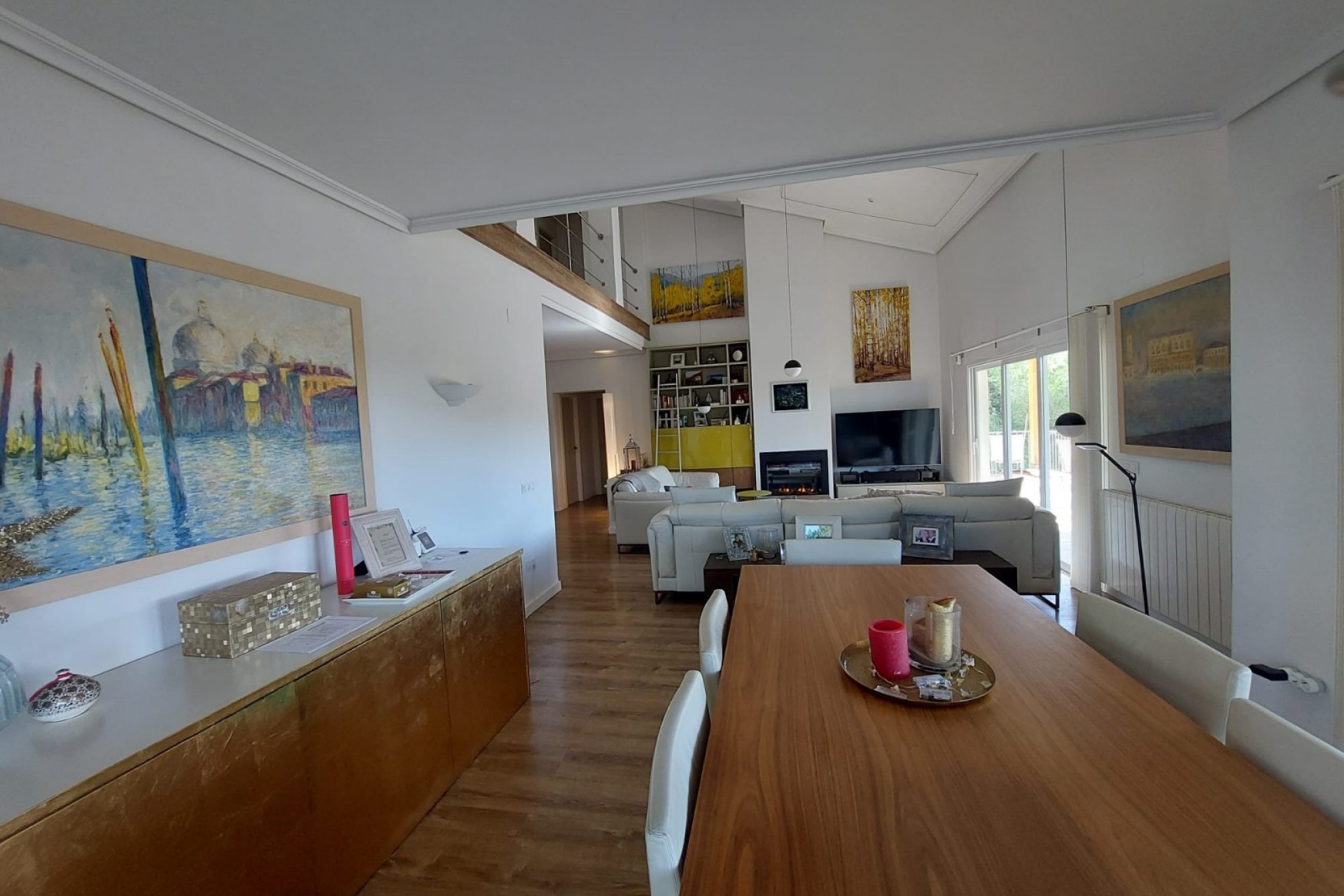 Resale - Villa - Altea