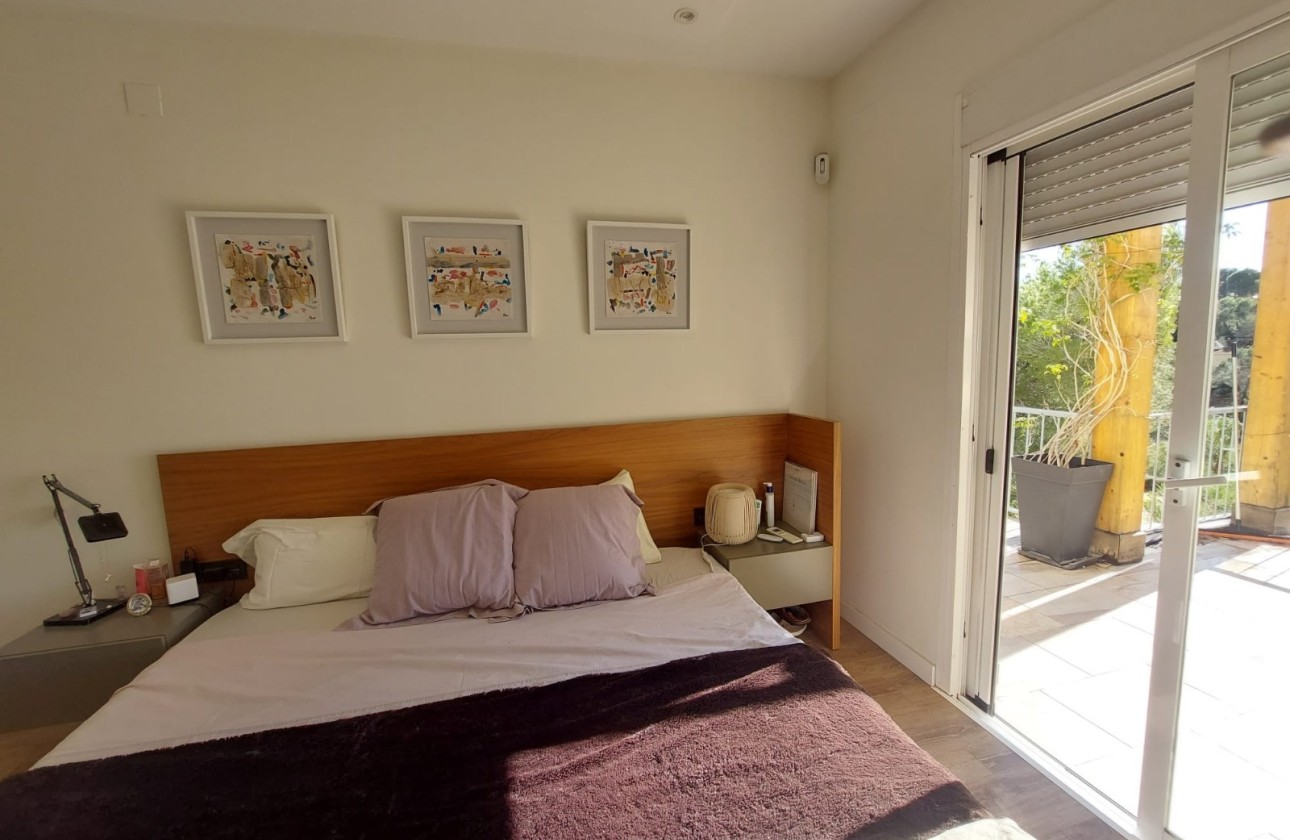 Resale - Villa - Altea