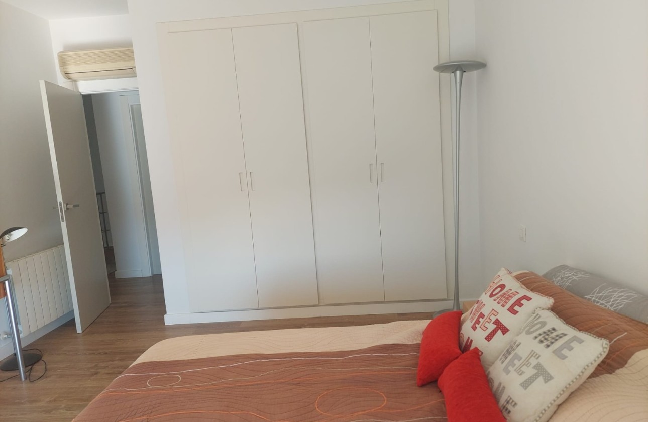 Resale - Villa - Altea