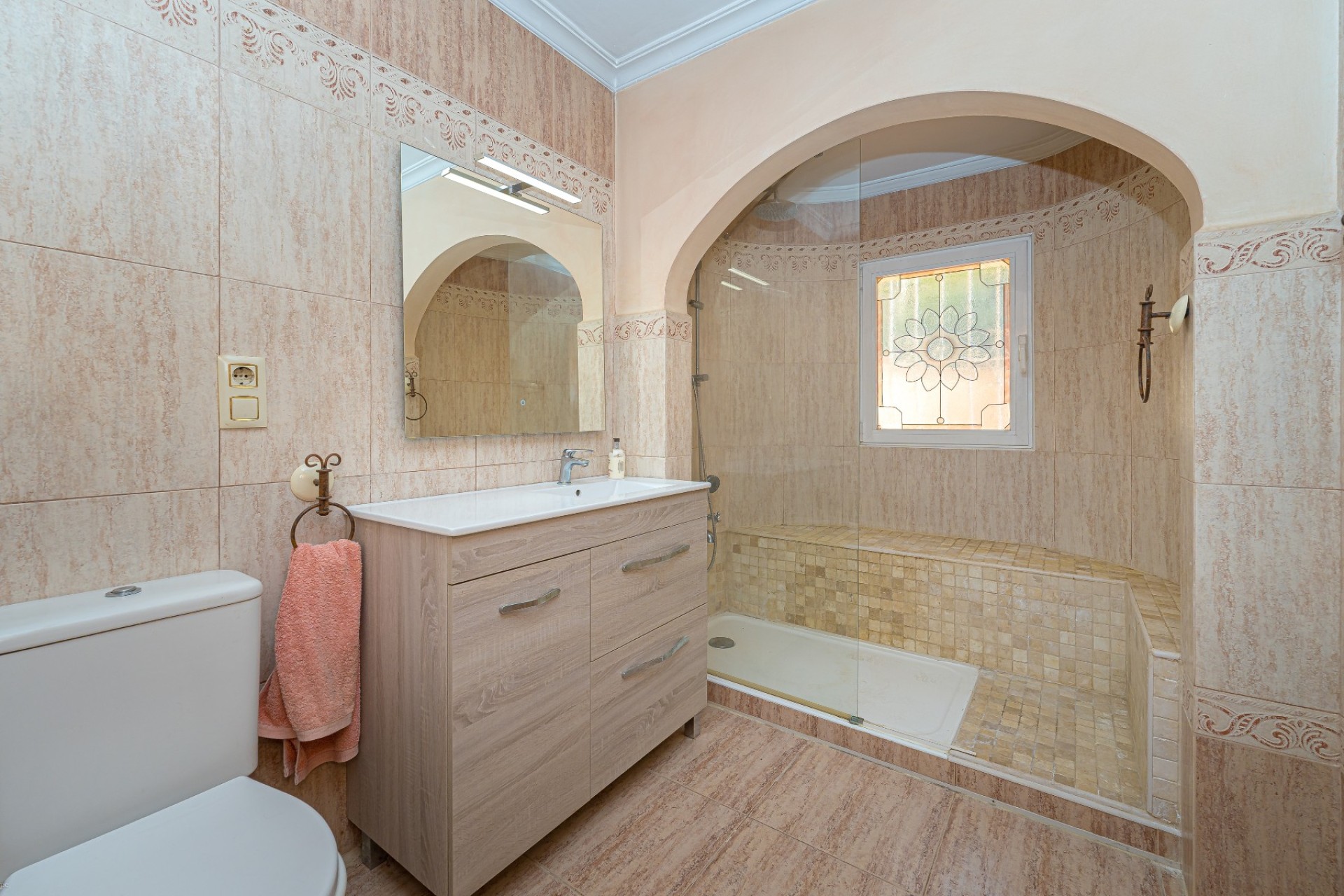 Resale - Villa - Altea