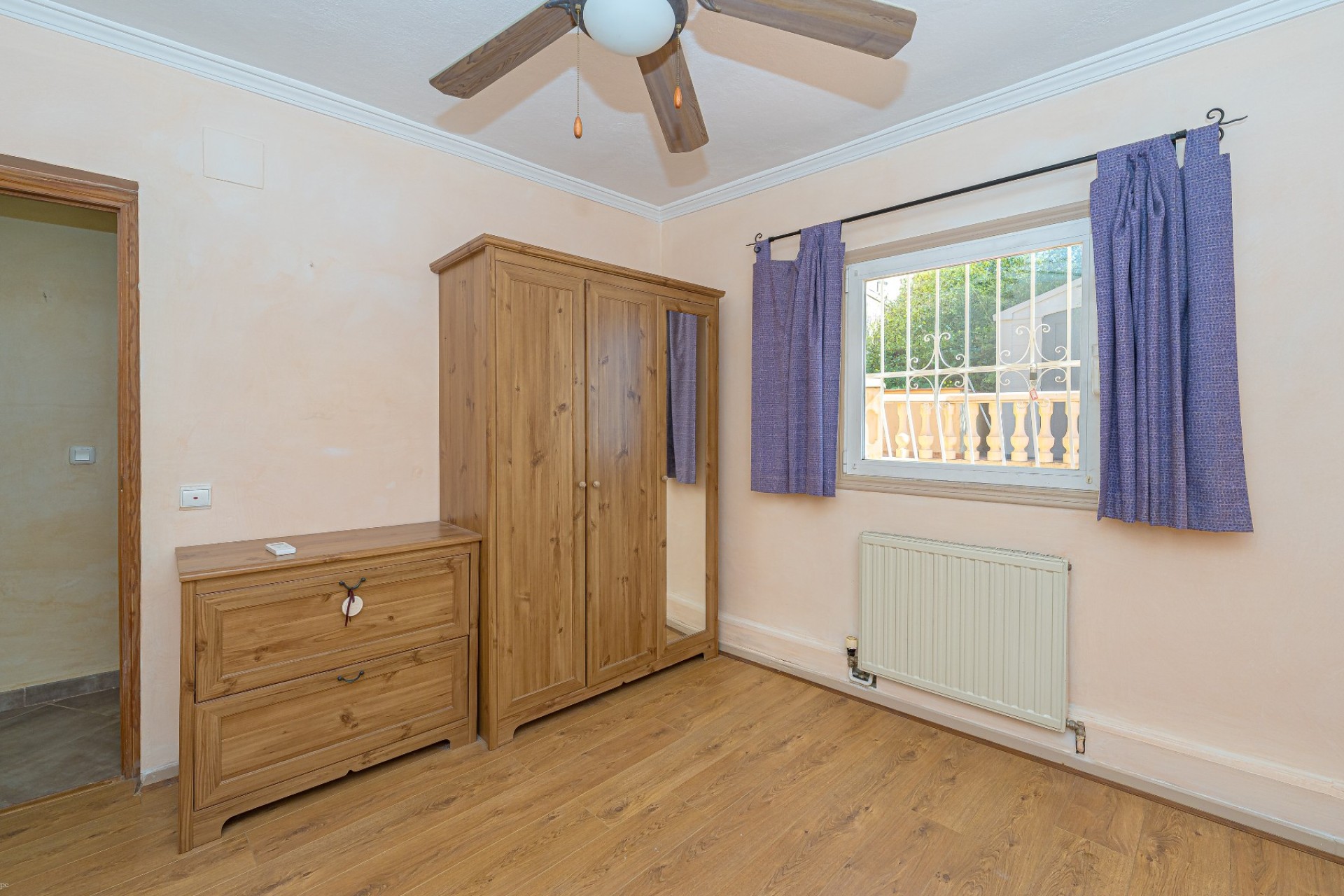 Resale - Villa - Altea