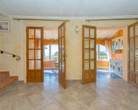Resale - Villa - Altea