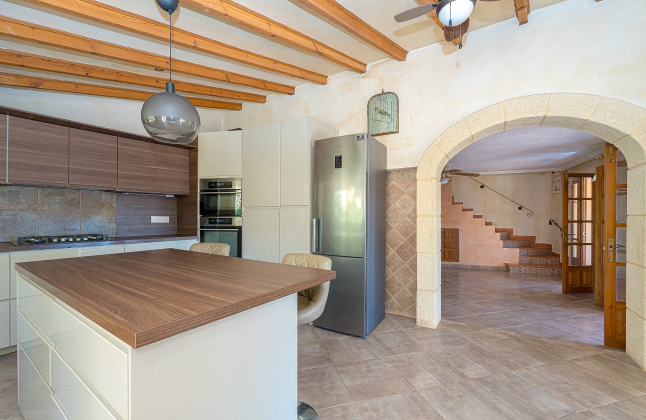 Resale - Villa - Altea