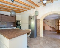 Resale - Villa - Altea