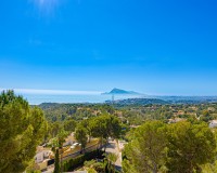 Resale - Villa - Altea