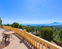 Resale - Villa - Altea