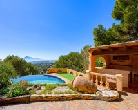 Resale - Villa - Altea