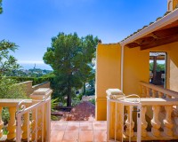 Resale - Villa - Altea