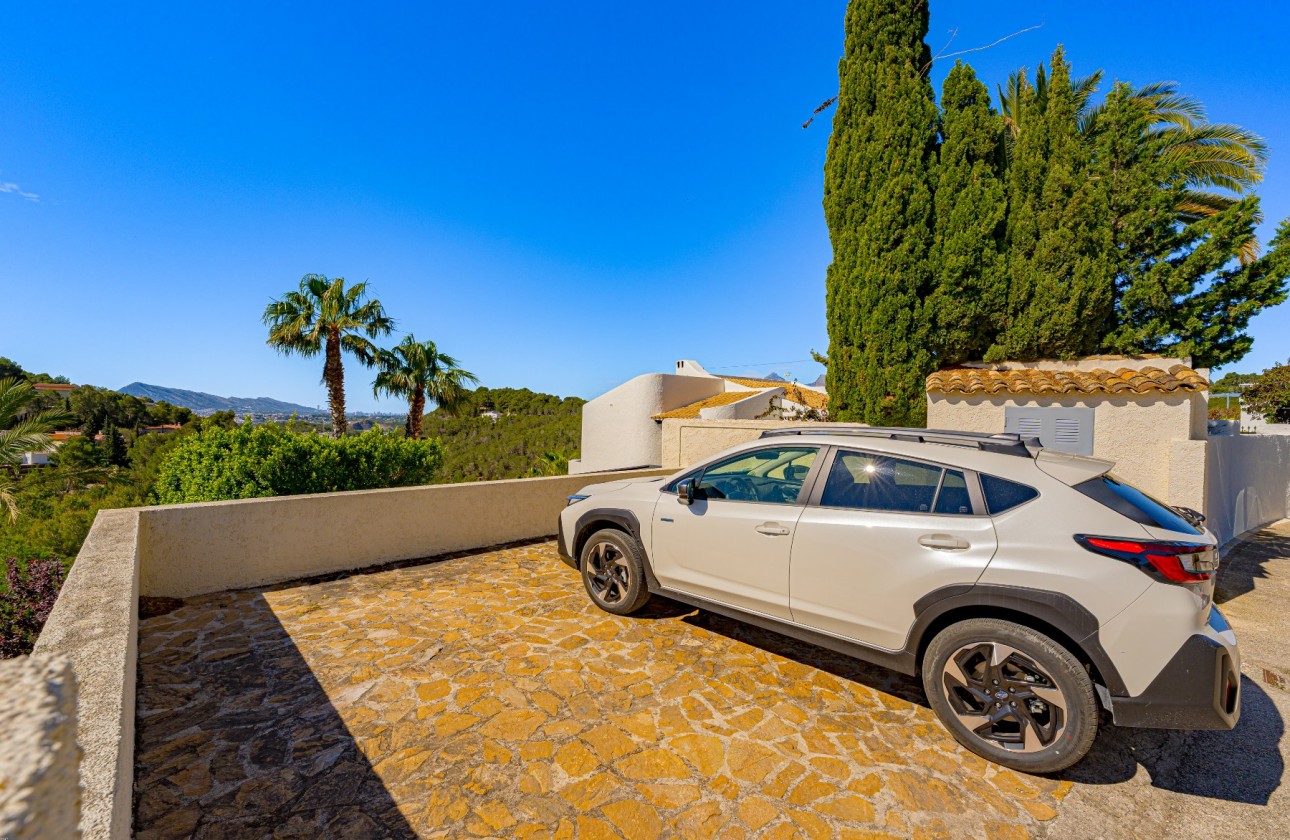 Resale - Villa - Altea