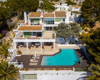 Resale - Villa - Altea