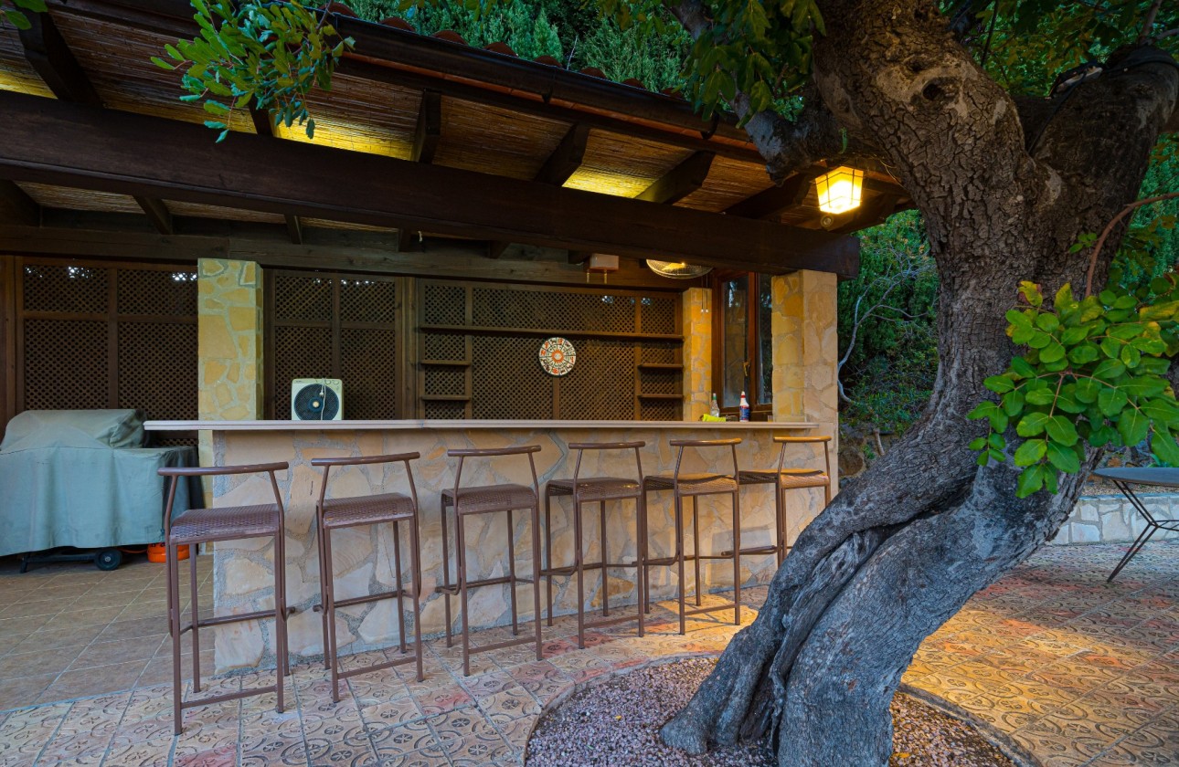 Resale - Villa - Altea