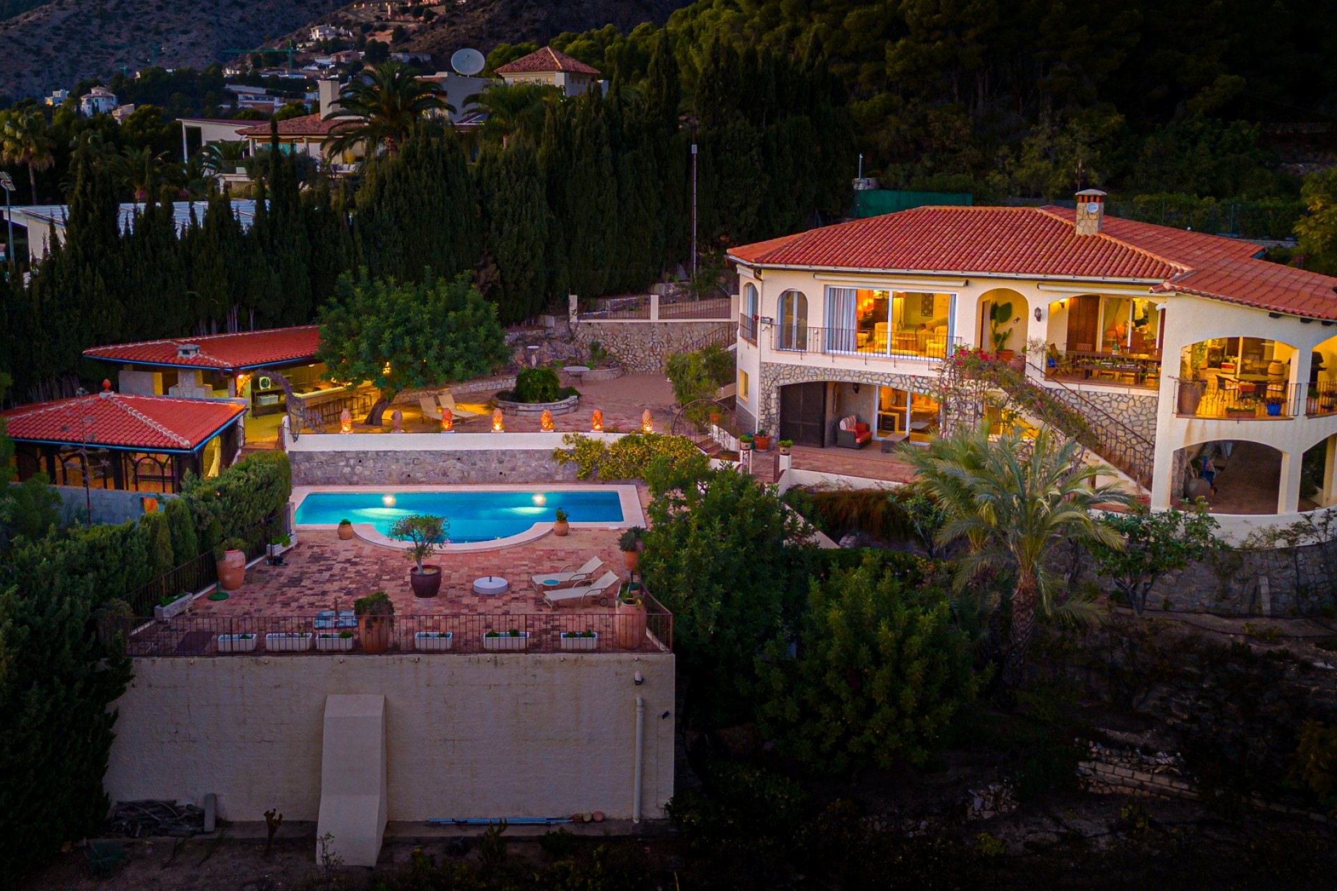 Resale - Villa - Altea