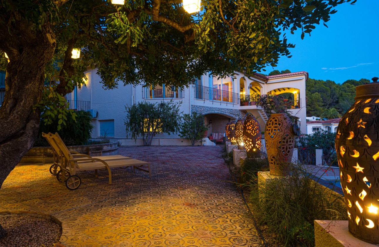 Resale - Villa - Altea