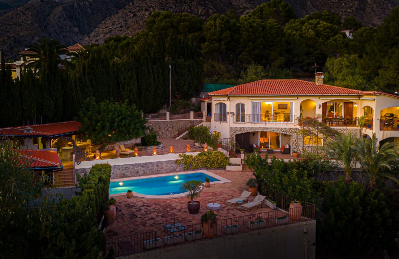 Resale - Villa - Altea