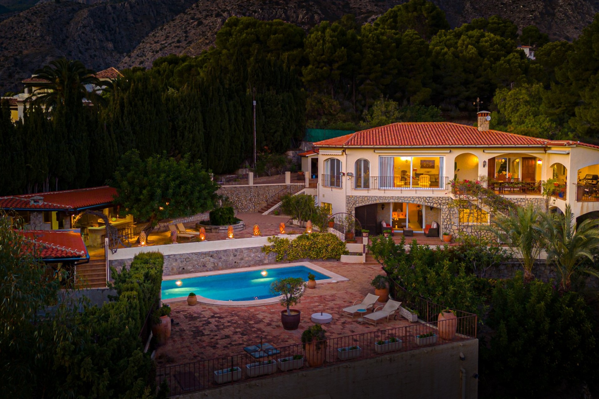 Resale - Villa - Altea