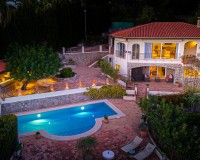 Resale - Villa - Altea