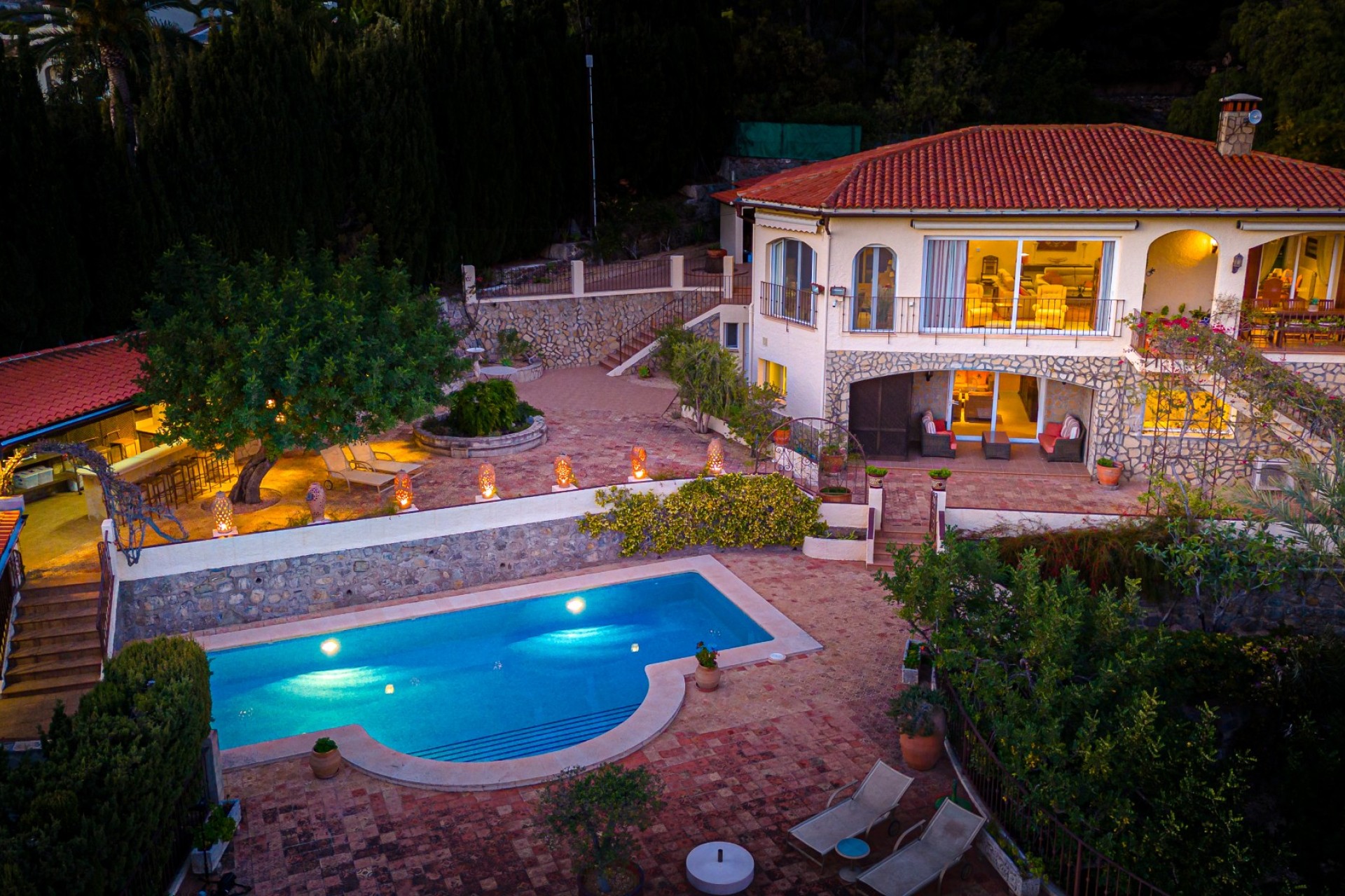 Resale - Villa - Altea