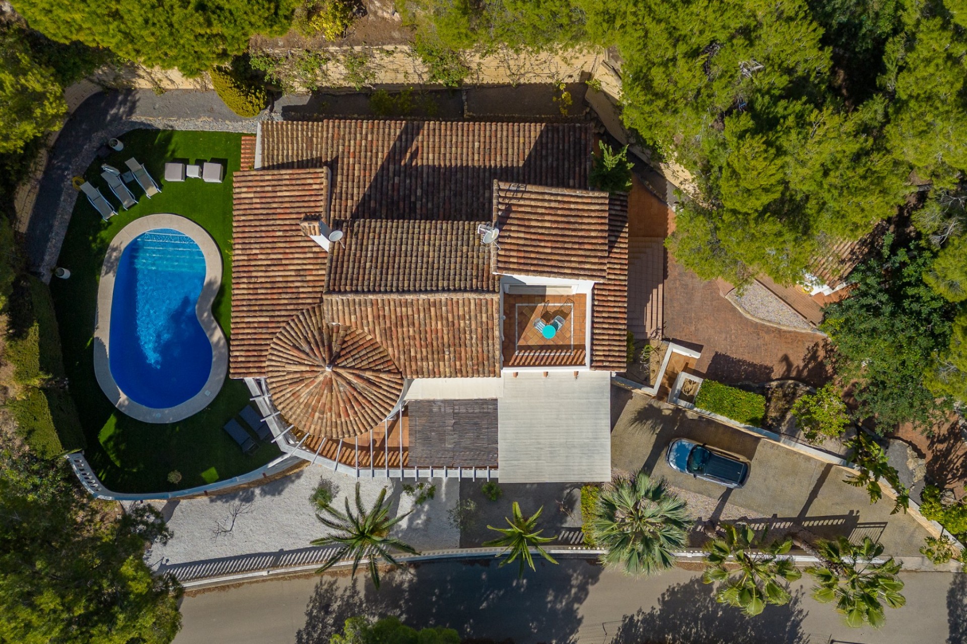 Resale - Villa - Altea