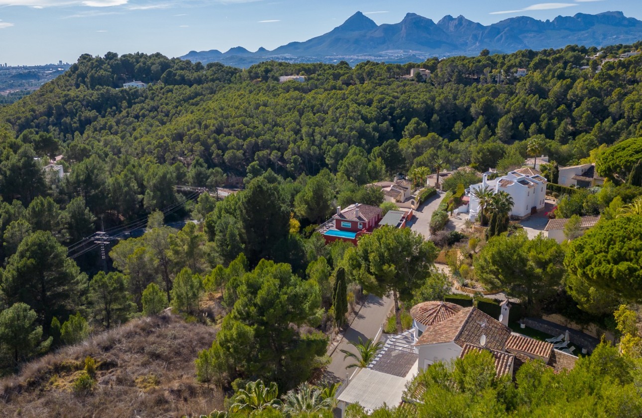 Resale - Villa - Altea
