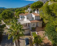 Resale - Villa - Altea