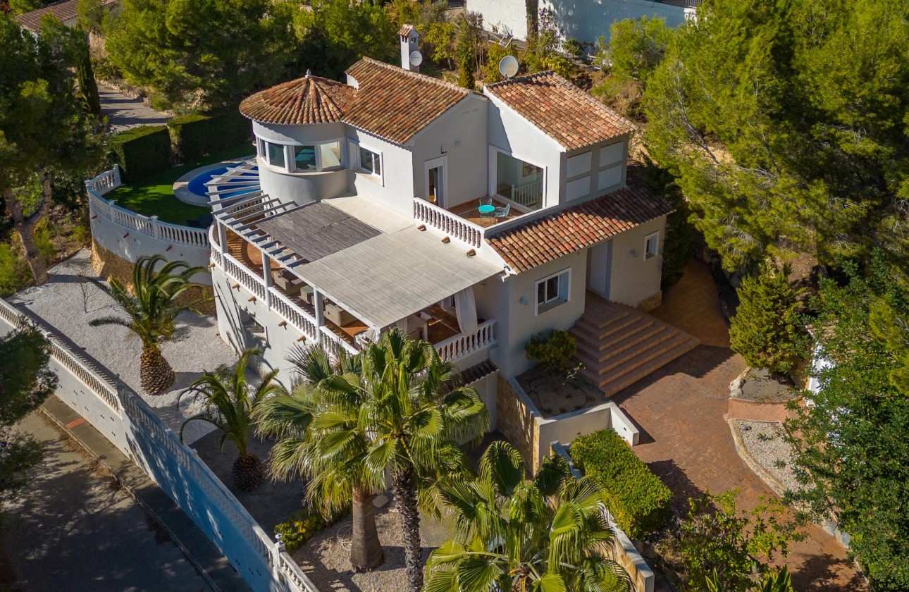 Resale - Villa - Altea