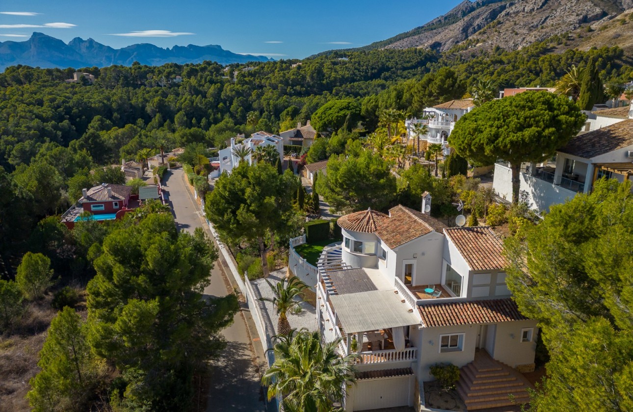 Resale - Villa - Altea