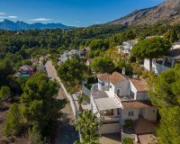Resale - Villa - Altea
